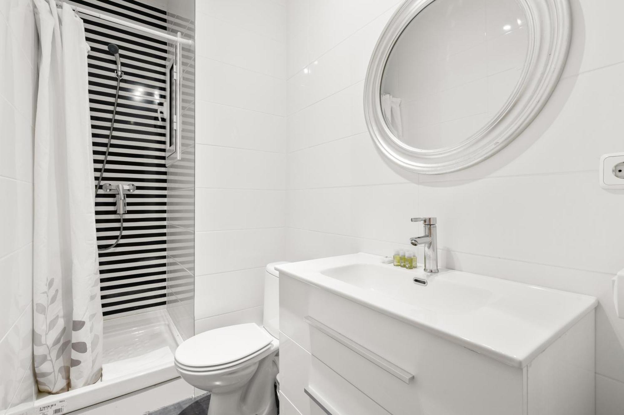 Fridays Flats Spacious 4Br Family Retreat Barcelona Exterior foto